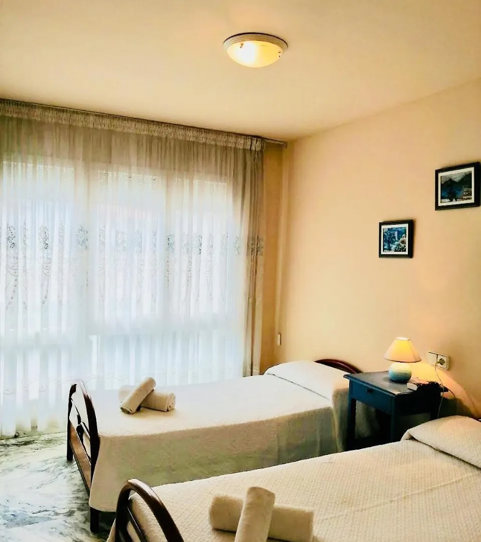 Roda Vista Mar 0*, Рода-де-Бара Испания